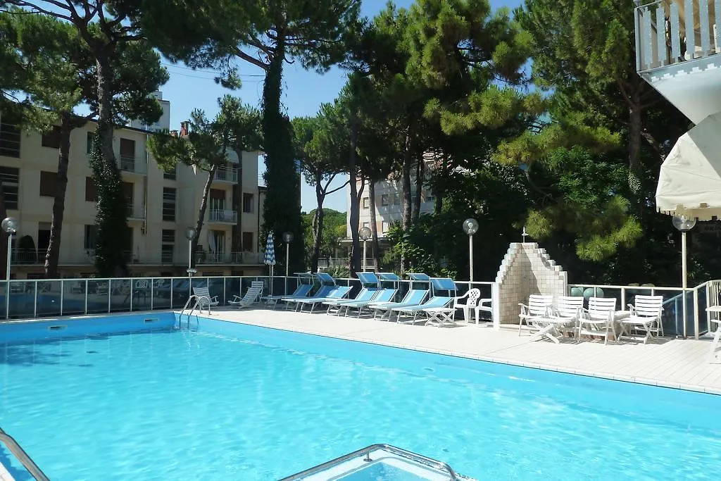 Hotel Astra Milano Marittima 3*,  Itálie